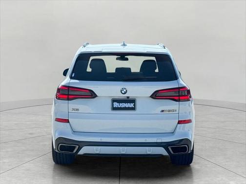 2022 BMW X5 M50i