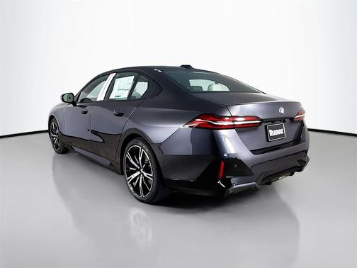 2026 BMW 530 i