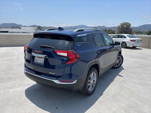 2022 GMC Terrain SLT