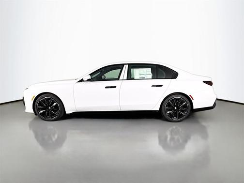 2025 BMW 760 i xDrive