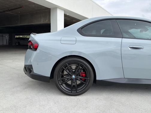 2023 BMW M240 i