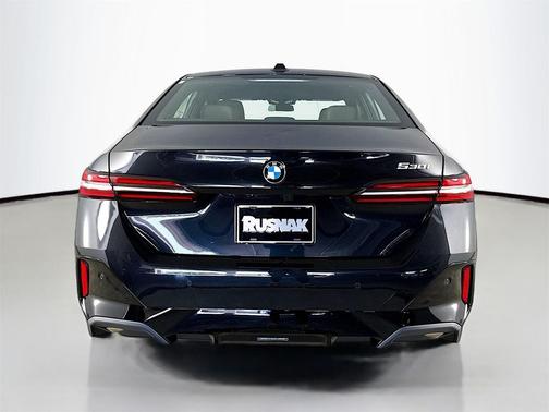 2026 BMW 530 530i