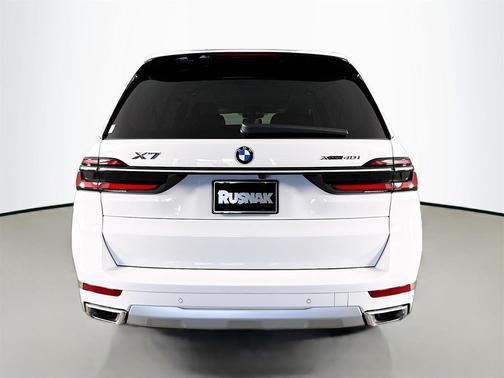 2026 BMW X7 xDrive40i