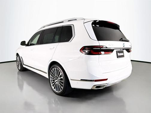 2026 BMW X7 xDrive40i