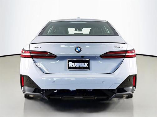 2026 BMW 540 i xDrive