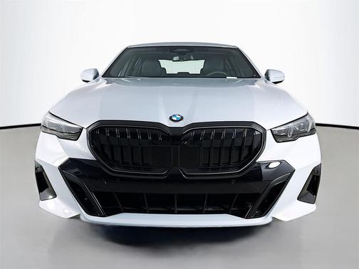 2026 BMW 540 i xDrive