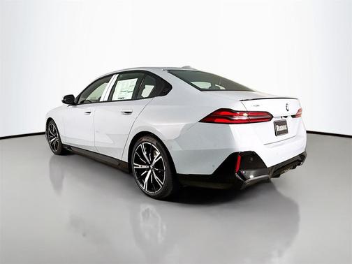 2026 BMW 540 i xDrive