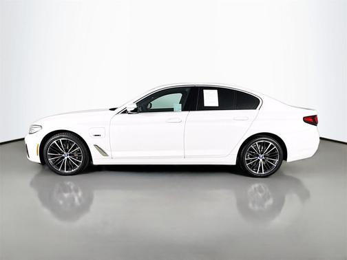 2022 BMW 530e Base