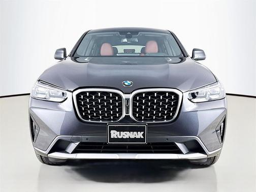 2025 BMW X4 xDrive30i