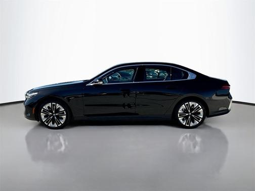 2025 BMW 540 xDrive