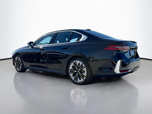 2025 BMW 540 xDrive