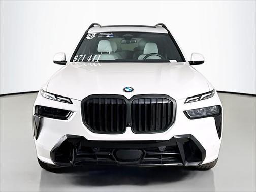 2023 BMW X7 xDrive40i