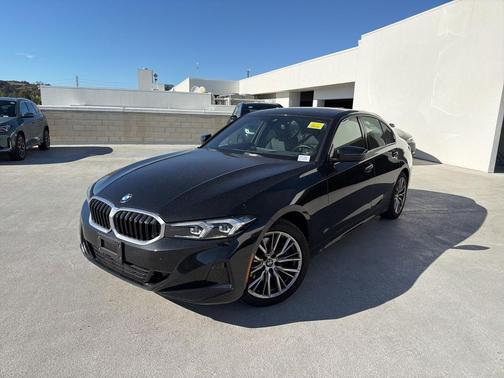 2023 BMW 330 330i
