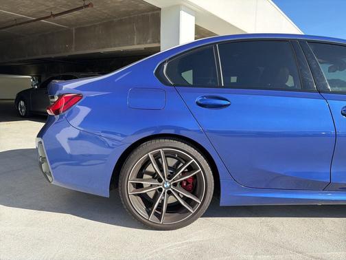 2023 BMW 330 330i