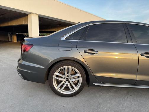 2024 Audi A4 45 S line Premium