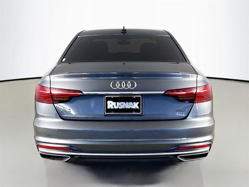 2024 Audi A4 45 S line Premium