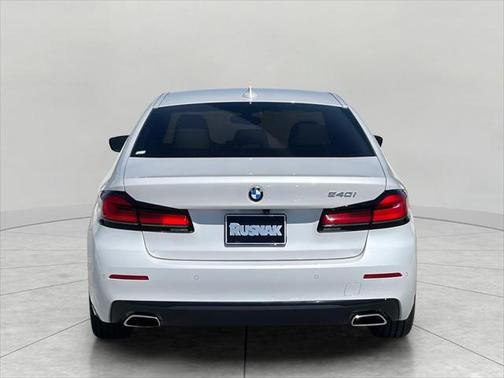 2022 BMW 540 i