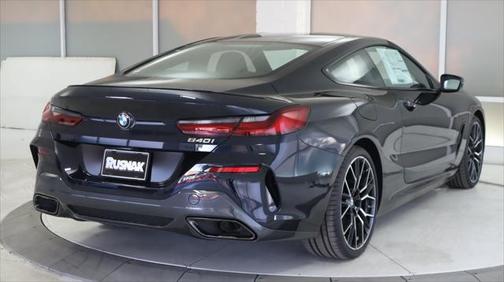 2025 BMW 840 i