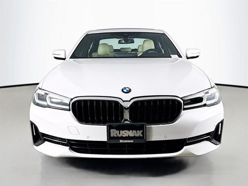 2023 BMW 530 i