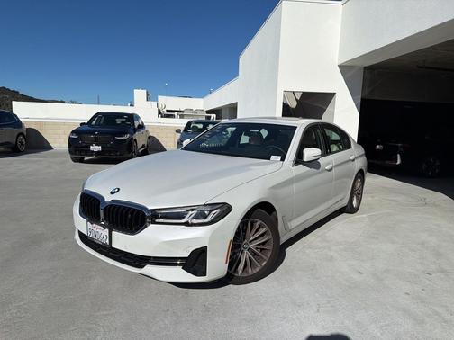 2023 BMW 530 i