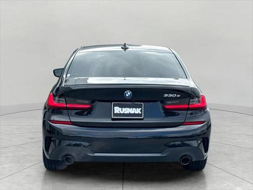2022 BMW 330e Base