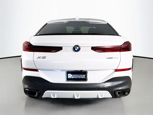 2024 BMW X6 xDrive40i
