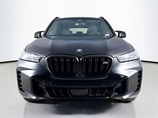 2025 BMW X5 M60i