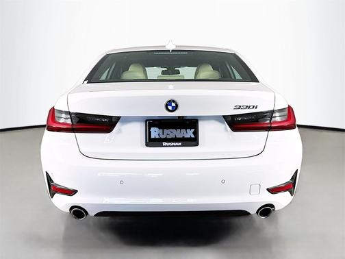 2022 BMW 330 330i