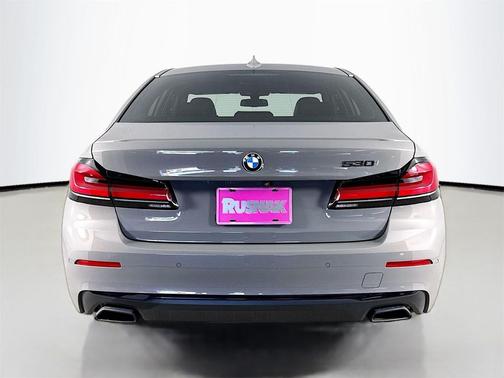 2022 BMW 530 i