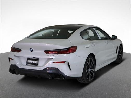 2025 BMW 840 i