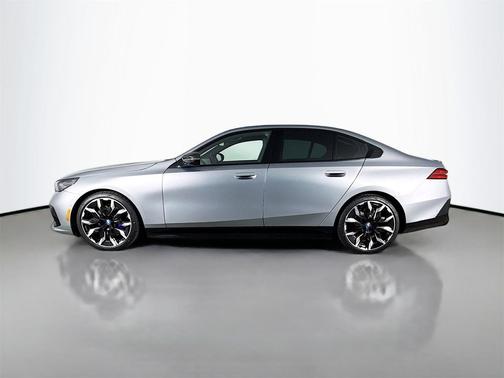 2024 BMW i5 M60