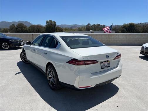 2024 BMW i5 eDrive40