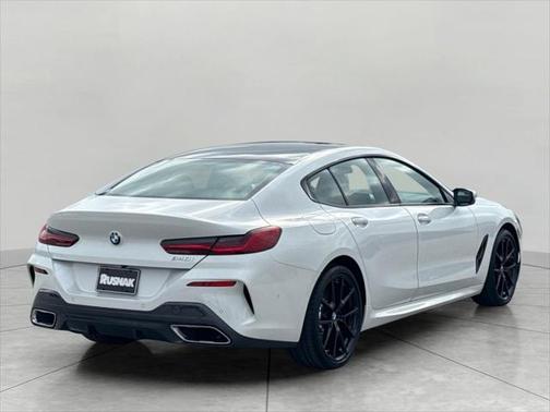 2022 BMW 840 i