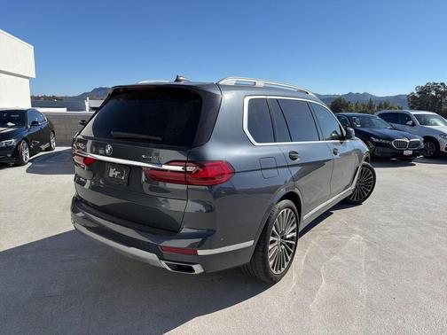 2022 BMW X7 xDrive40i