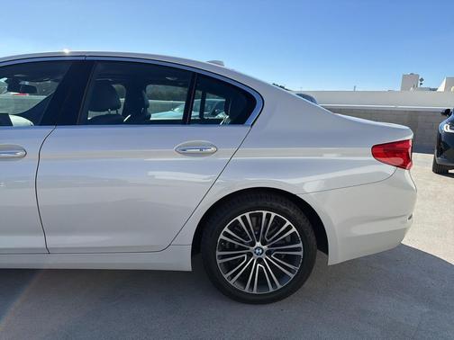 2018 BMW 540 540i