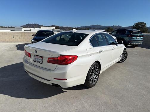 2018 BMW 540 540i