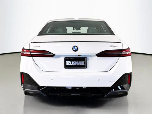 2026 BMW 540 i xDrive