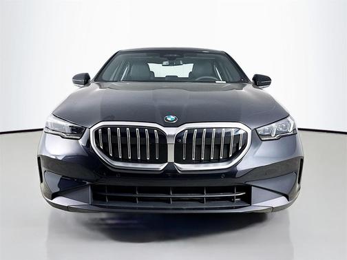 2026 BMW 540 i xDrive