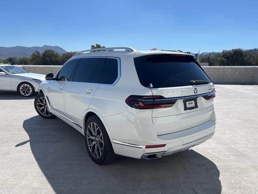 2023 BMW X7 xDrive40i