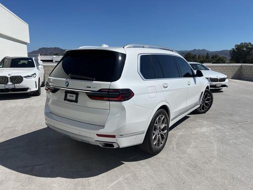 2023 BMW X7 xDrive40i