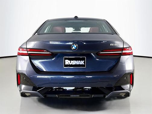 2025 BMW 530 i