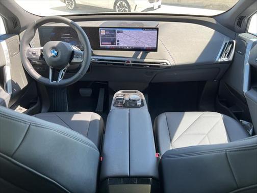 2025 BMW iX xDrive50