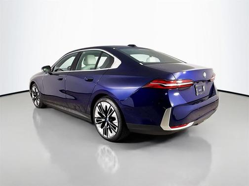 2025 BMW i5 eDrive40