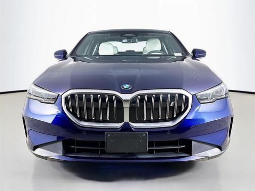 2025 BMW i5 eDrive40