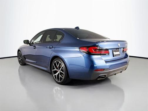 2023 BMW 530 i