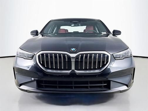 2025 BMW 530 530i
