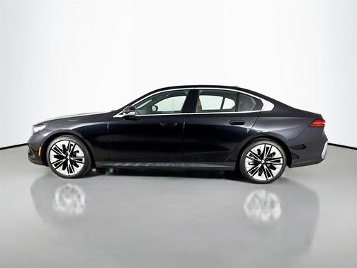 2025 BMW 530 530i