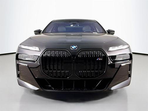 2026 BMW i7 M70
