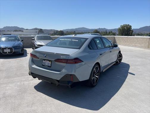 2024 BMW 530 i