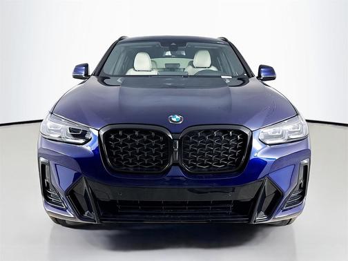 2025 BMW X4 xDrive30i